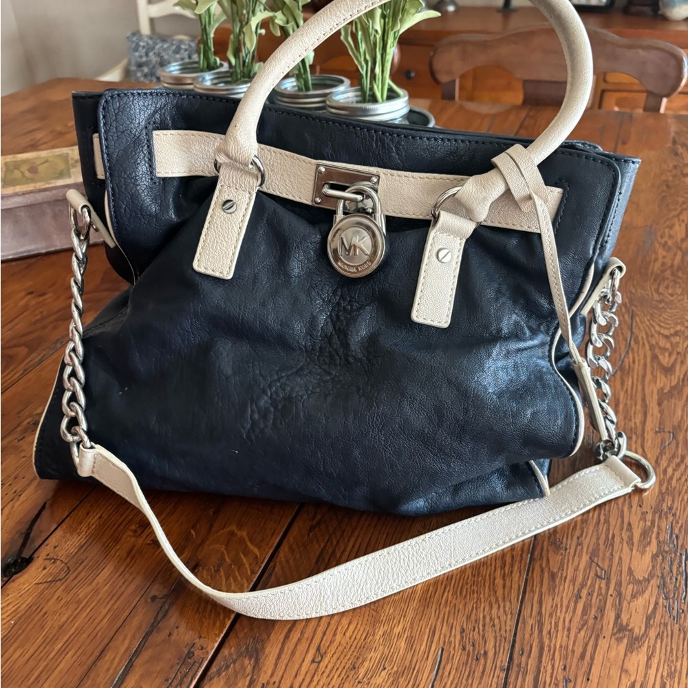 Michael Kors navy and Cream Leather Hamilton